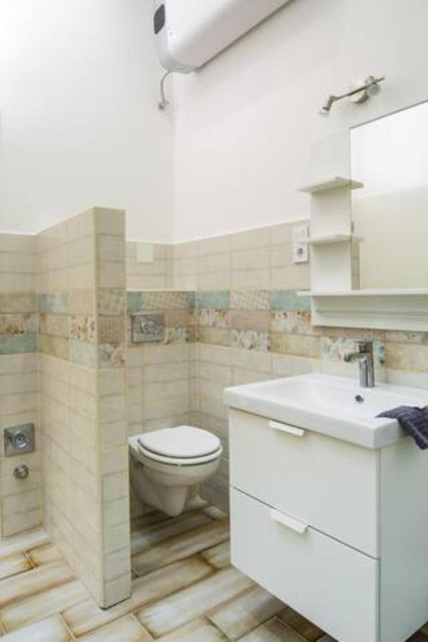 Hi-Bp Design Home Apartments In The Heart Of Budapest Exteriör bild
