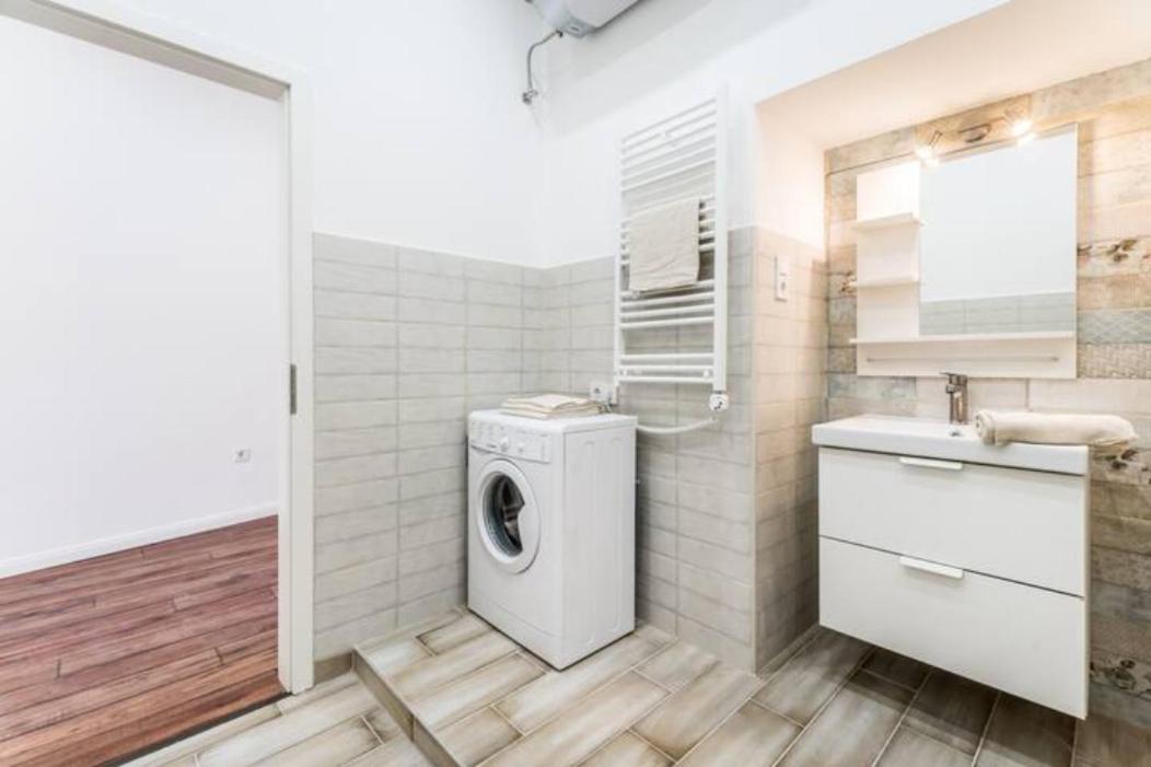 Hi-Bp Design Home Apartments In The Heart Of Budapest Exteriör bild