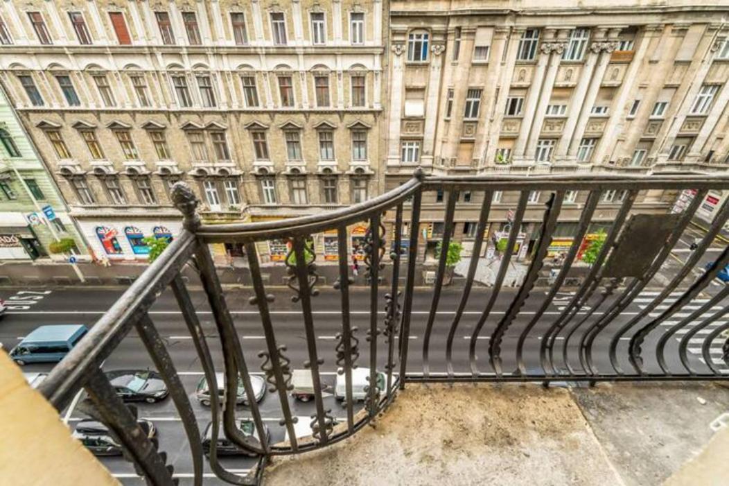 Hi-Bp Design Home Apartments In The Heart Of Budapest Exteriör bild