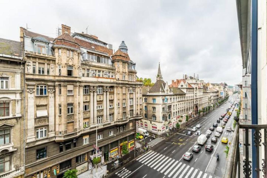 Hi-Bp Design Home Apartments In The Heart Of Budapest Exteriör bild