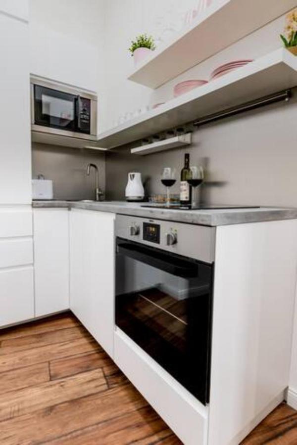 Hi-Bp Design Home Apartments In The Heart Of Budapest Exteriör bild