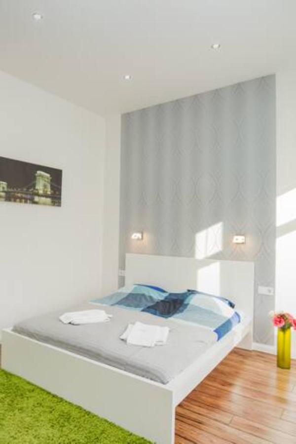 Hi-Bp Design Home Apartments In The Heart Of Budapest Exteriör bild